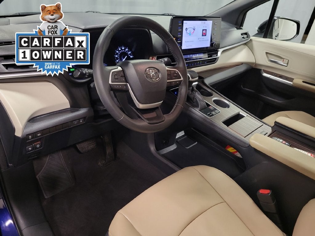 2022 Toyota Sienna XLE 7 Passenger