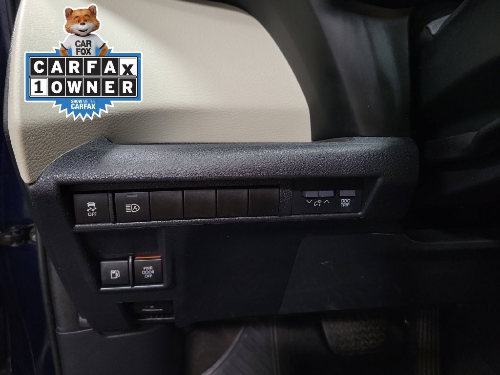 2022 Toyota Sienna XLE 7 Passenger