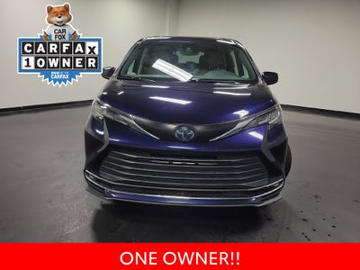 2022 Toyota Sienna XLE 7 Passenger