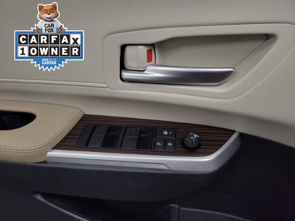 2022 Toyota Sienna XLE 7 Passenger