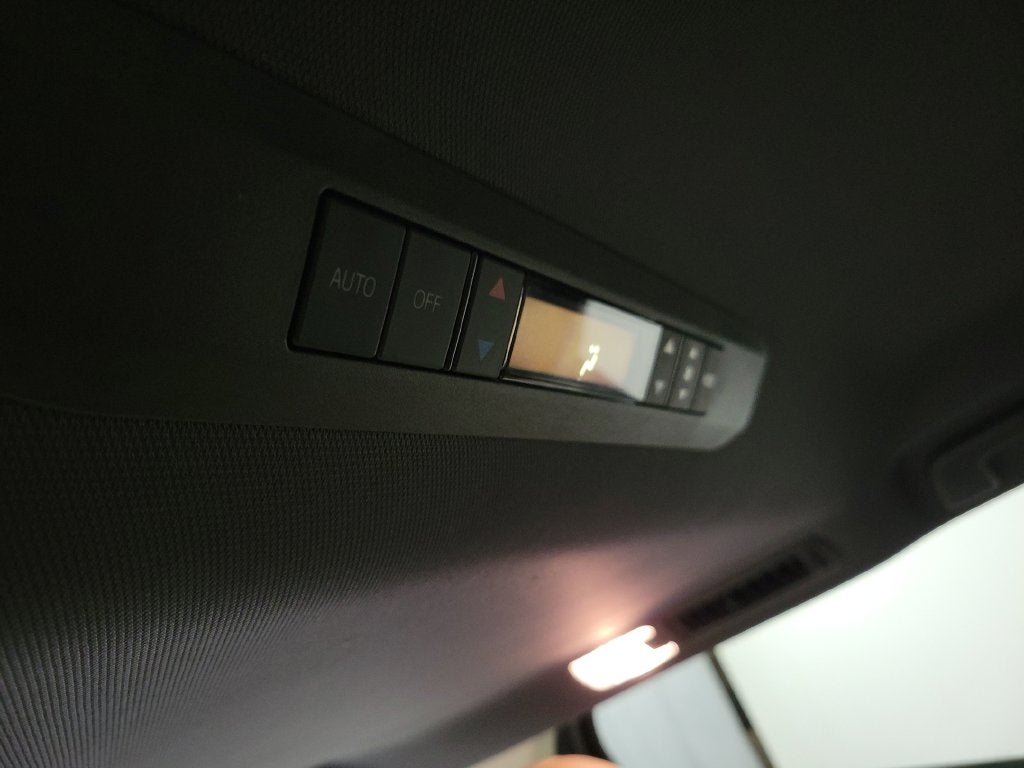 2022 Toyota Sienna XLE 7 Passenger
