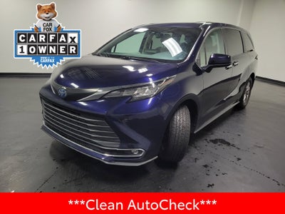 2022 Toyota Sienna XLE 7 Passenger