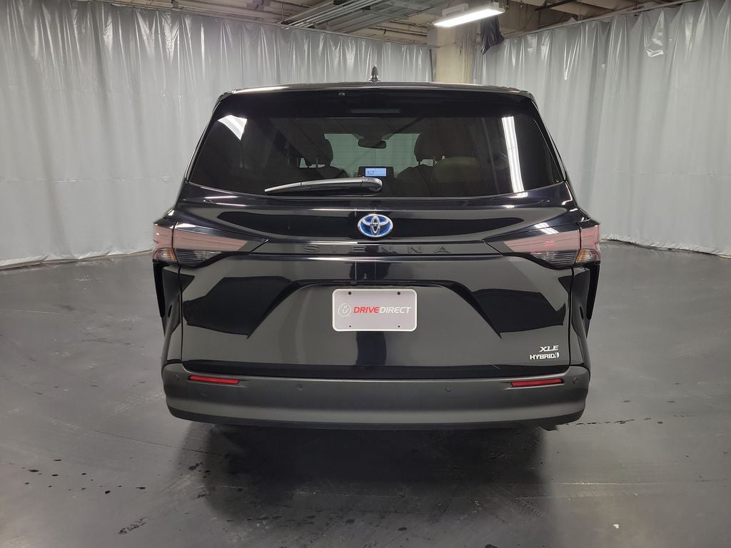 2023 Toyota Sienna XLE