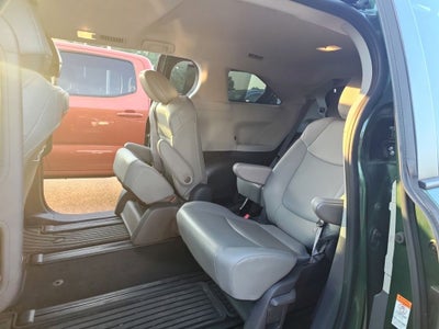 2021 Toyota Sienna XLE 7 Passenger