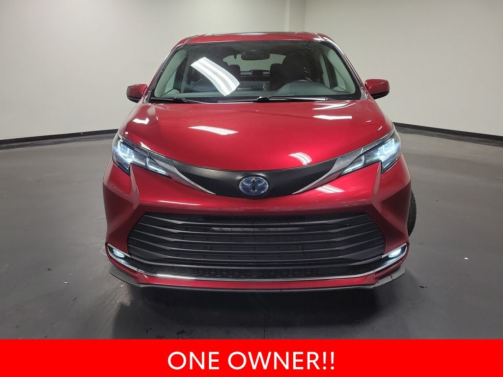 2021 Toyota Sienna XLE 7 Passenger