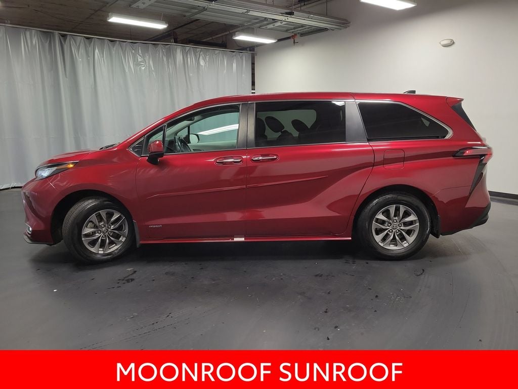 2021 Toyota Sienna XLE 7 Passenger