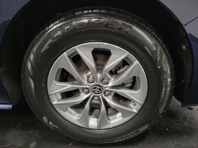 2023 Toyota Sienna XLE 7 Passenger