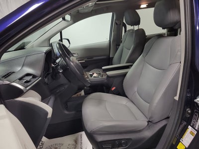 2023 Toyota Sienna XLE 7 Passenger