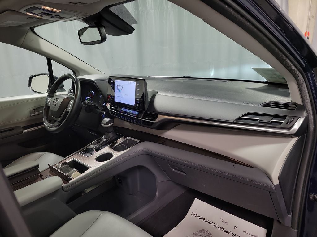 2023 Toyota Sienna XLE 7 Passenger