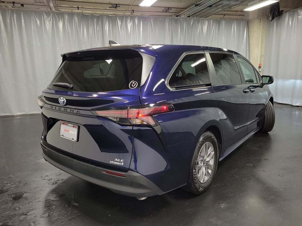 2023 Toyota Sienna XLE 7 Passenger