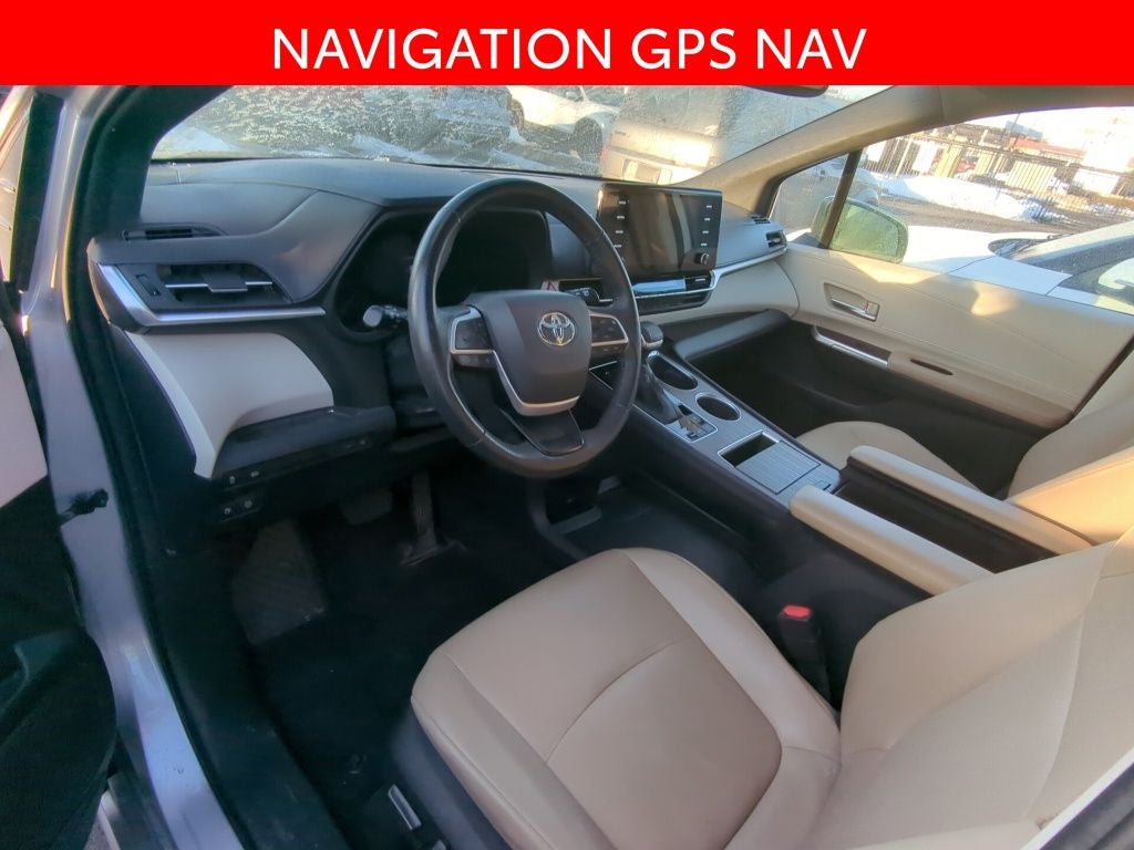 2022 Toyota Sienna XLE 7 Passenger
