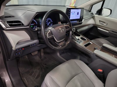 2021 Toyota Sienna XLE 7 Passenger