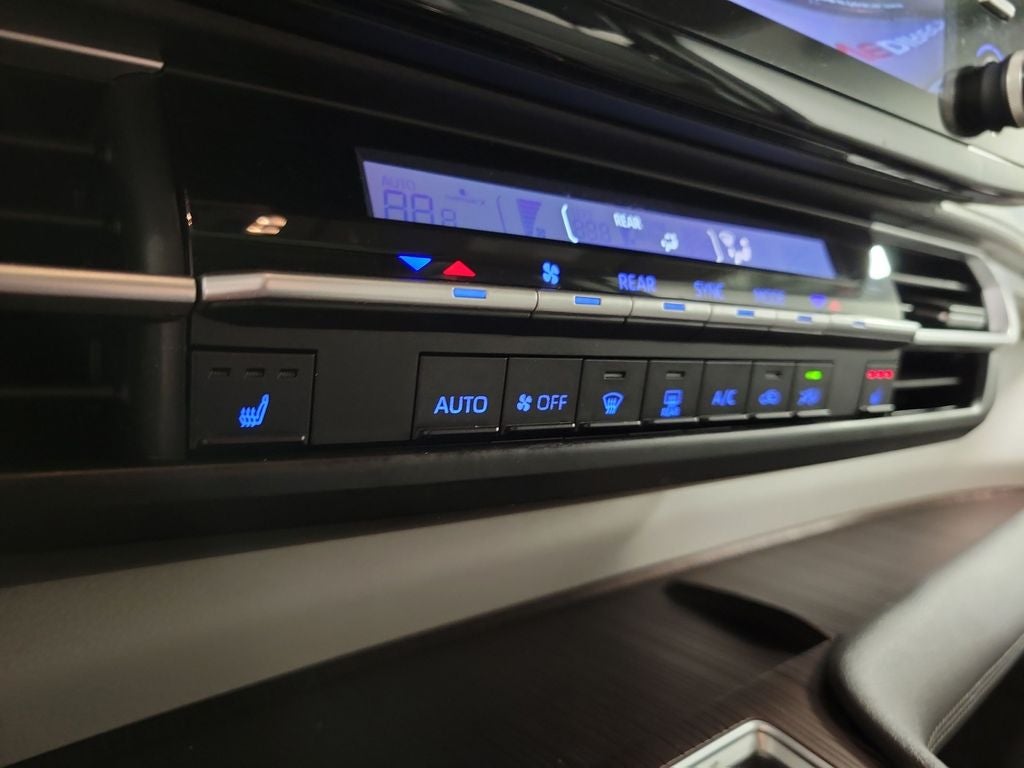 2021 Toyota Sienna XLE 7 Passenger