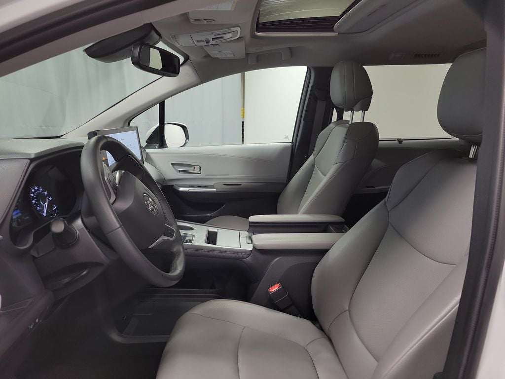 2025 Toyota Sienna XLE 7 Passenger