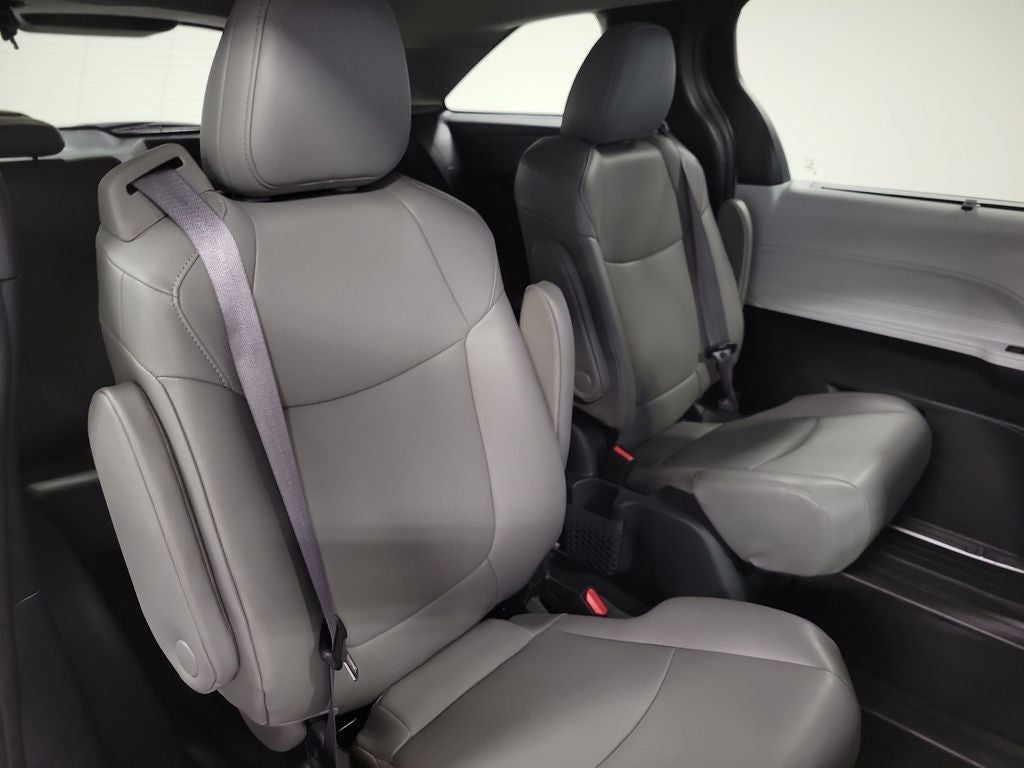 2025 Toyota Sienna XLE 7 Passenger