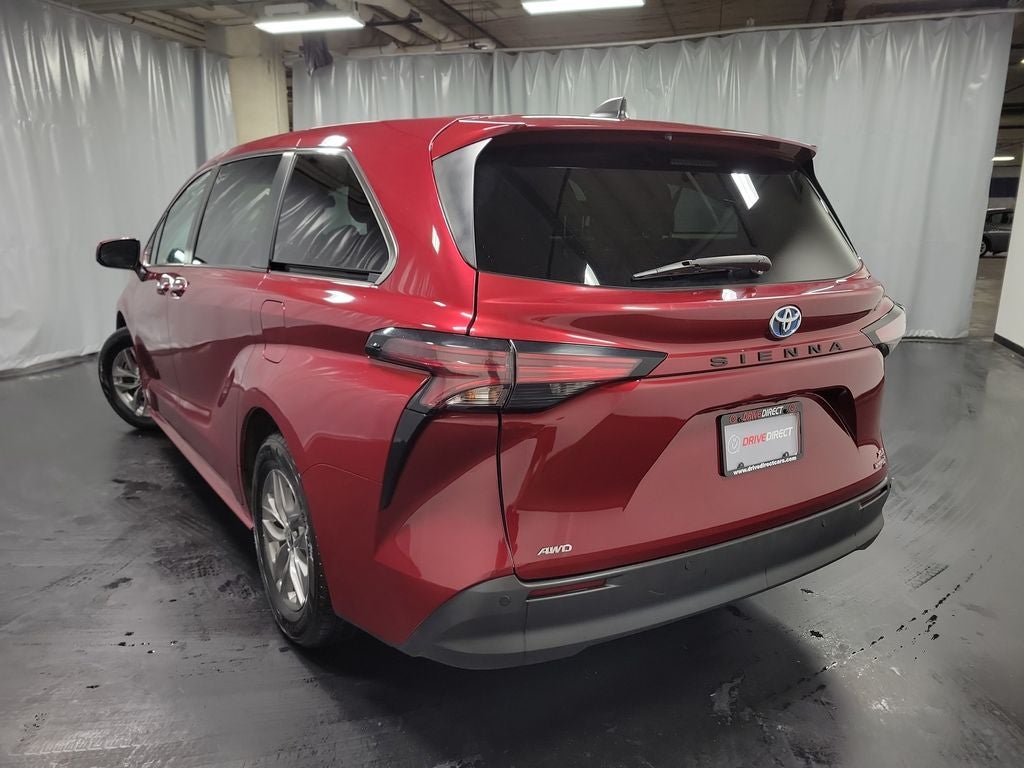 2022 Toyota Sienna XLE 7 Passenger