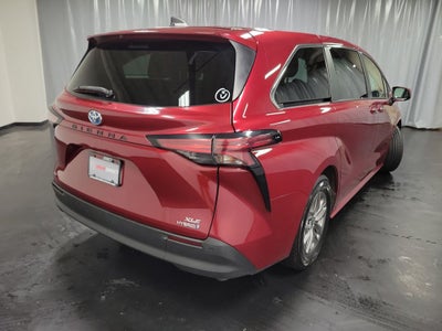 2022 Toyota Sienna XLE 7 Passenger