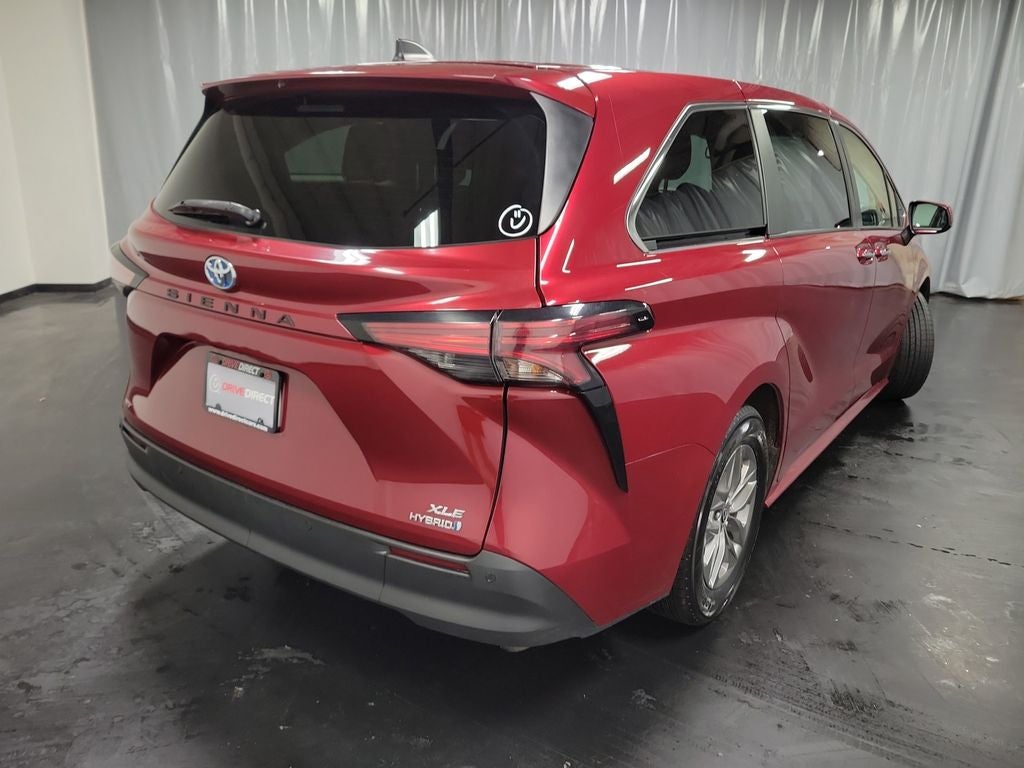2022 Toyota Sienna XLE 7 Passenger