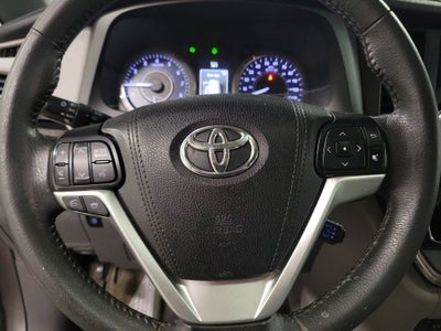 2017 Toyota Sienna XLE Premium 8 Passenger