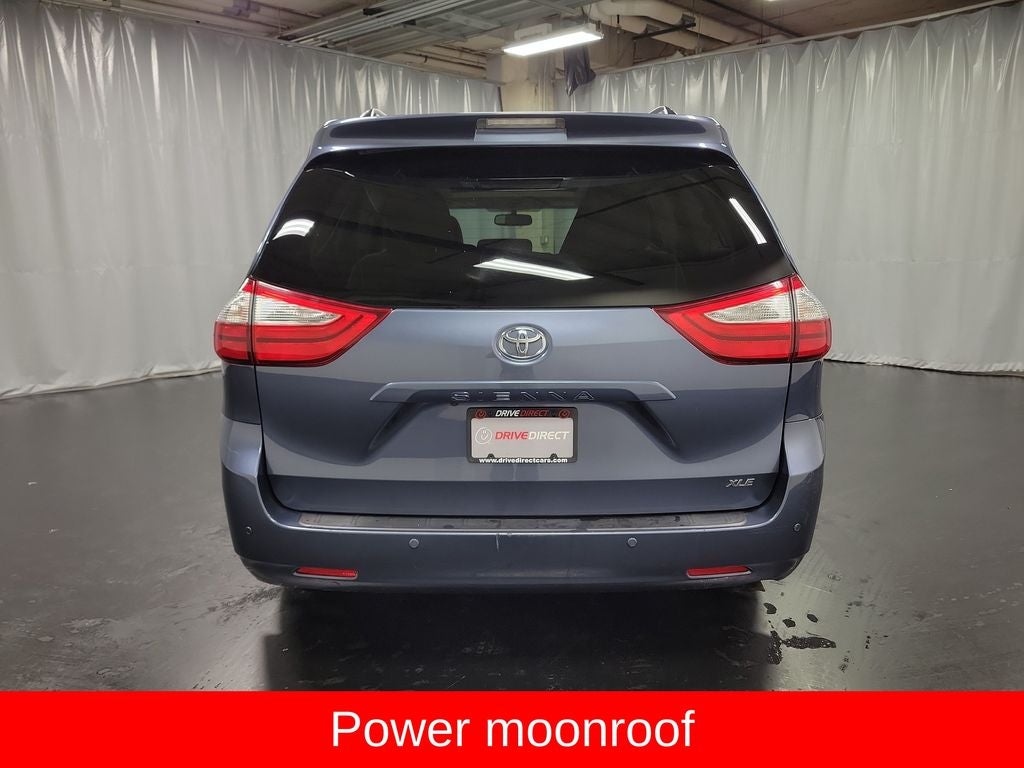 2017 Toyota Sienna XLE Premium 8 Passenger