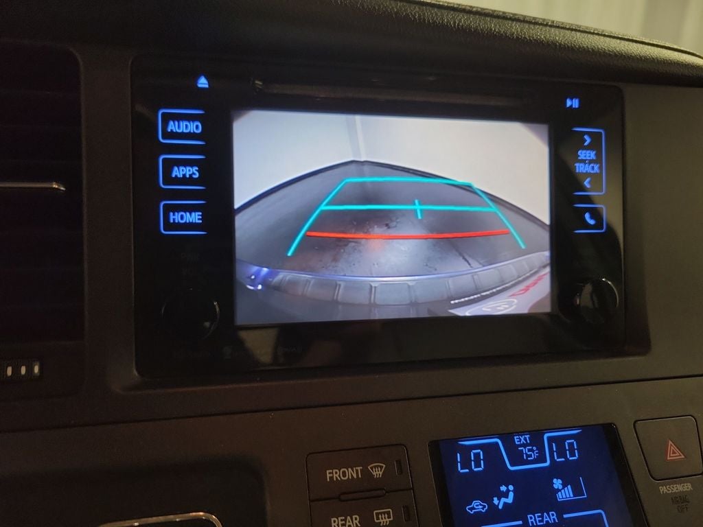 2017 Toyota Sienna XLE 8 Passenger