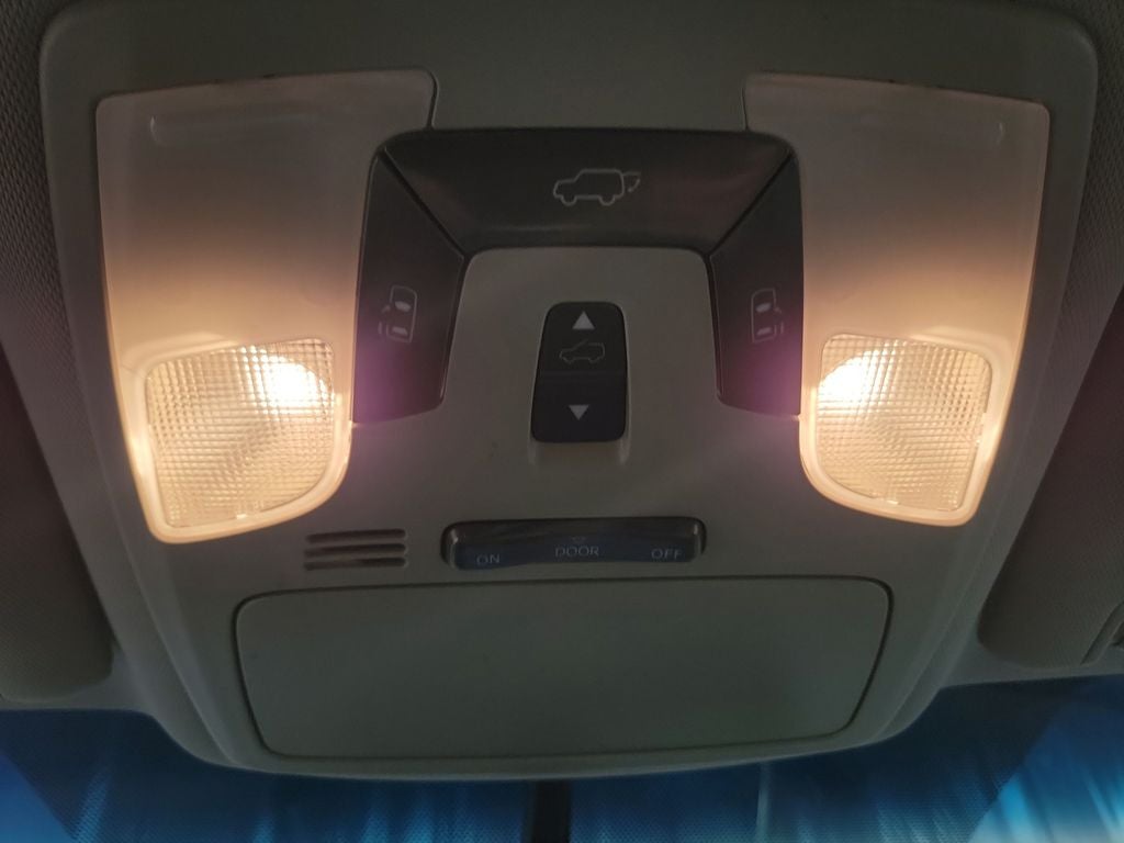 2017 Toyota Sienna XLE 8 Passenger