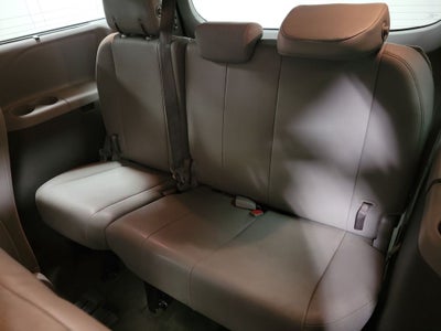 2017 Toyota Sienna XLE 8 Passenger