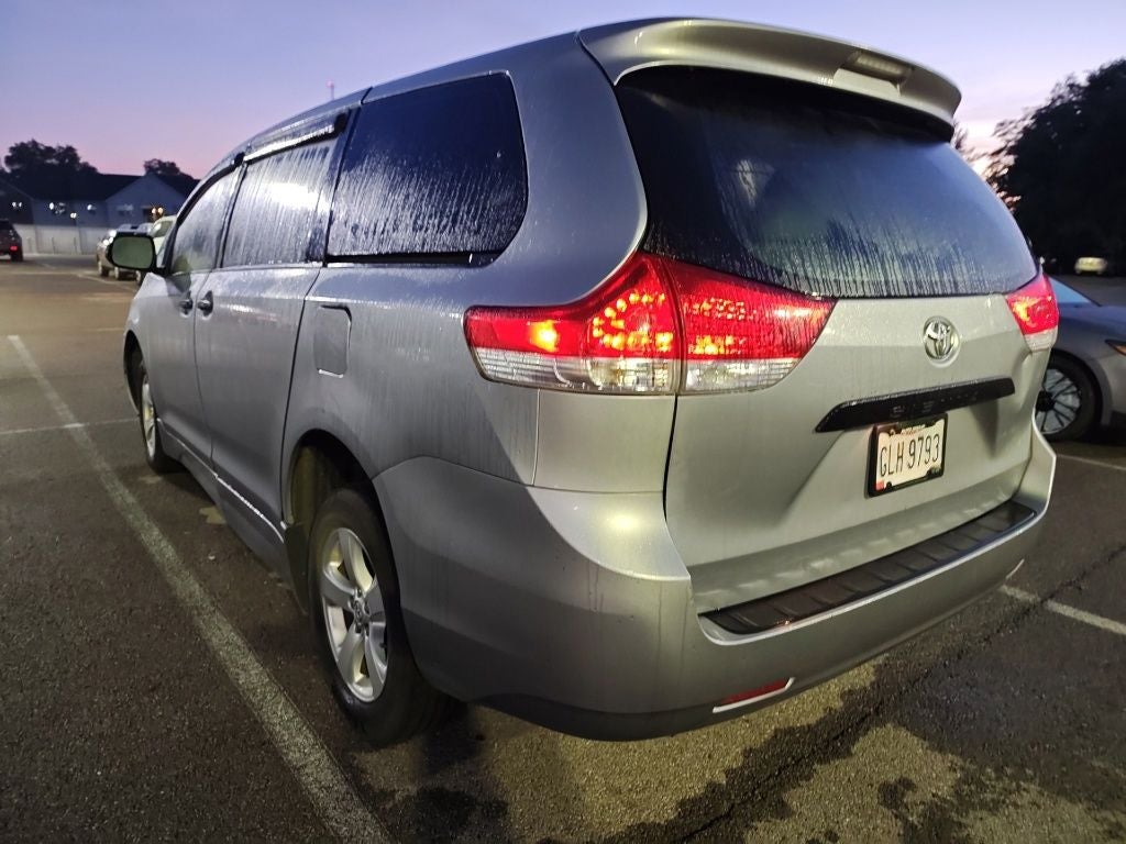 2014 Toyota Sienna L 7 Passenger
