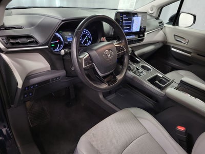 2021 Toyota Sienna Limited 7 Passenger