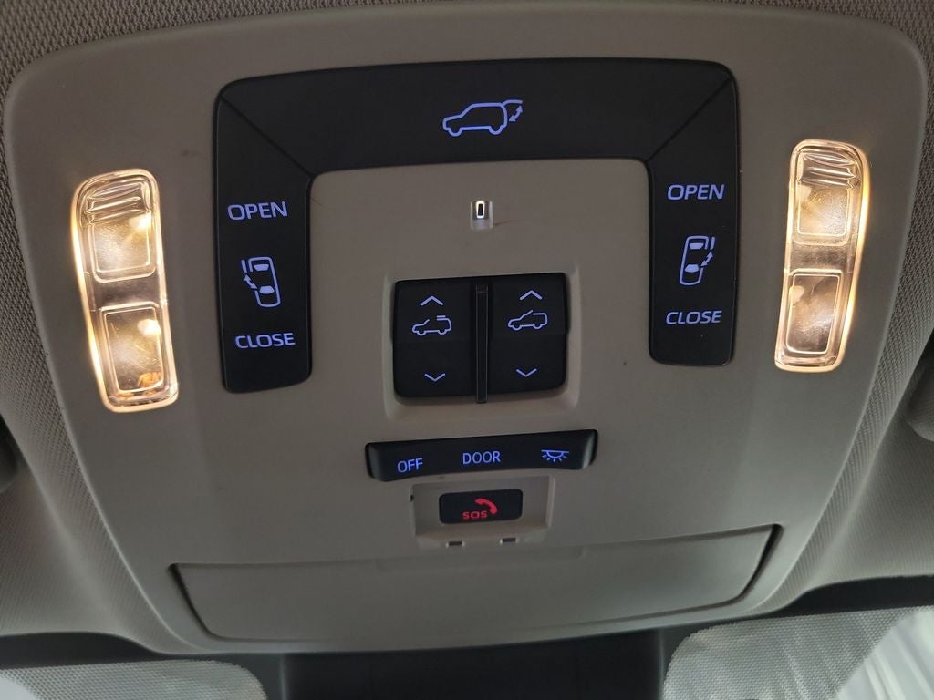 2021 Toyota Sienna Limited 7 Passenger