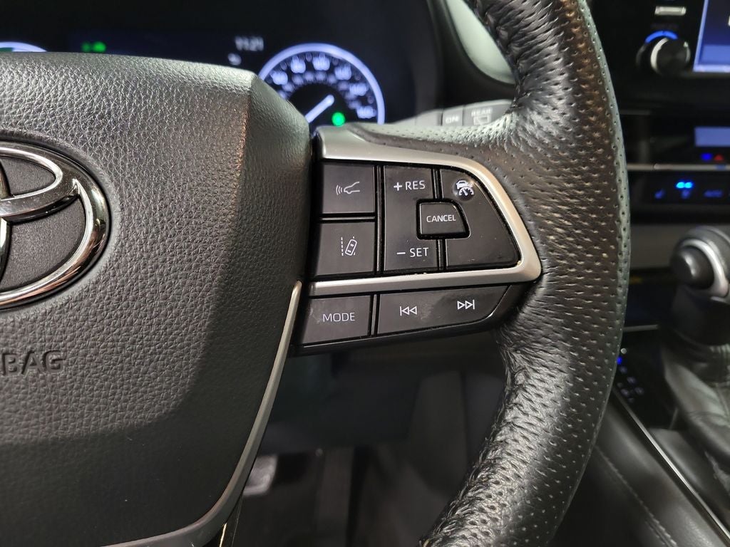 2021 Toyota Sienna Limited 7 Passenger