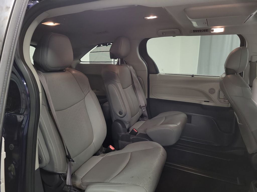 2021 Toyota Sienna Limited 7 Passenger