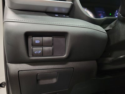 2020 Toyota Highlander LE