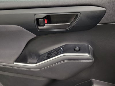 2020 Toyota Highlander LE