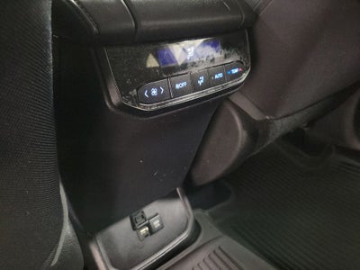 2020 Toyota Highlander LE