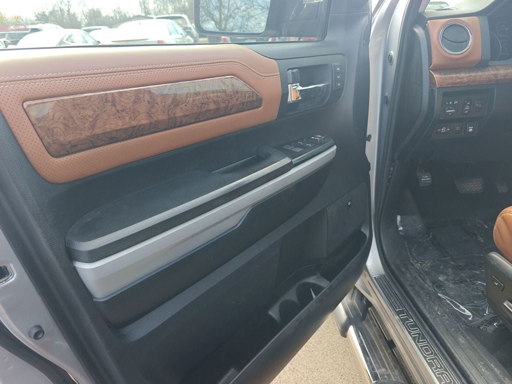 2020 Toyota Tundra Platinum 5.7L V8