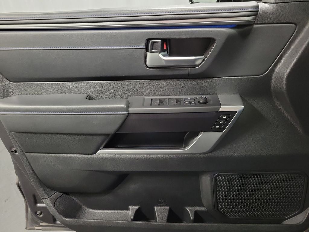 2022 Toyota Tundra Hybrid Platinum