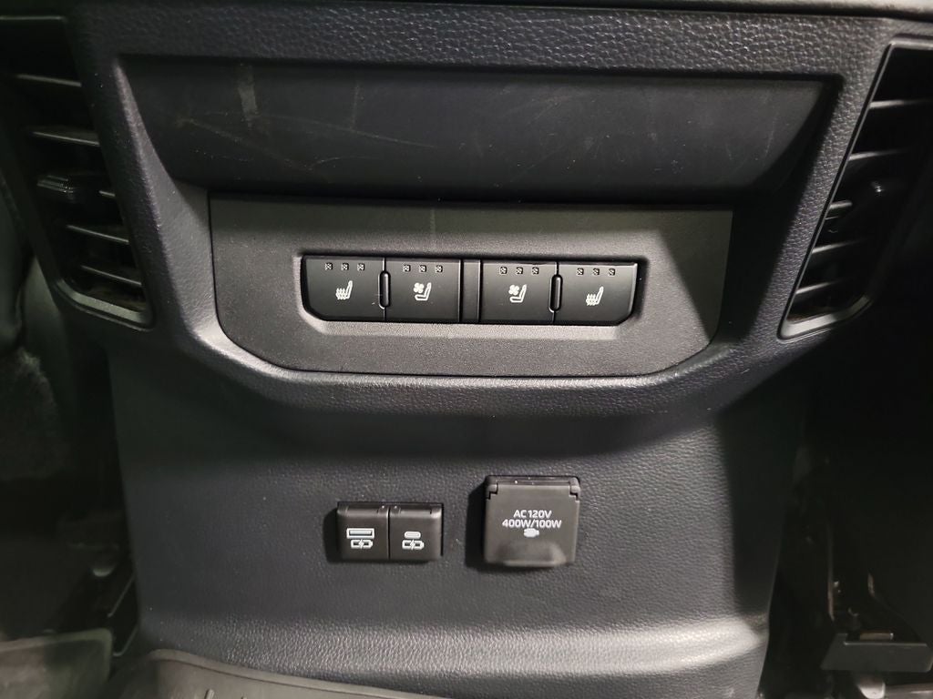 2022 Toyota Tundra Hybrid Platinum