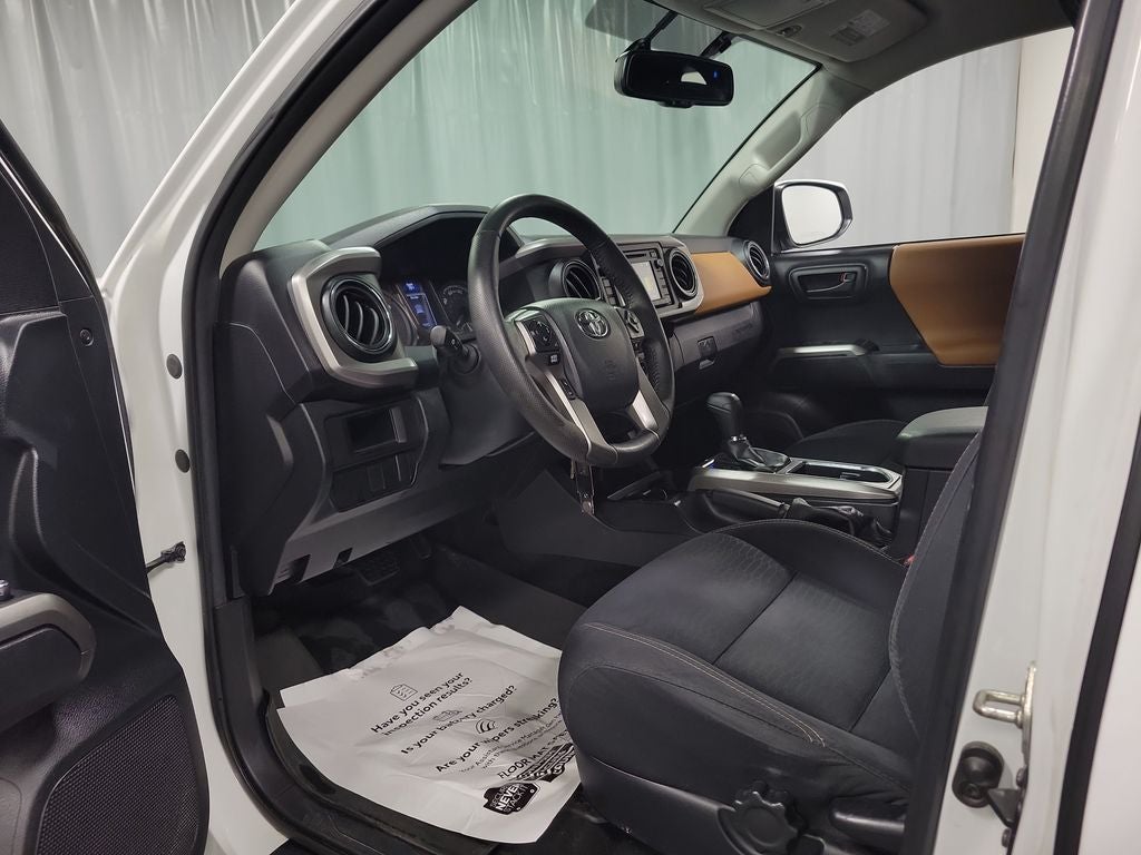 2017 Toyota Tacoma SR5 V6
