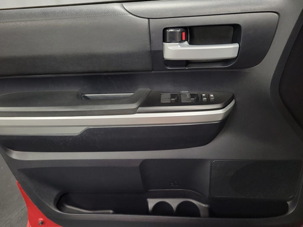 2016 Toyota Tundra SR5