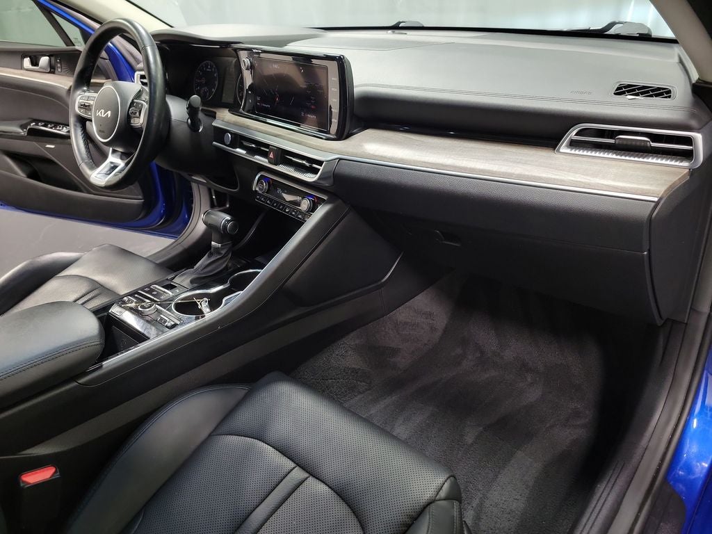 2022 Kia K5 EX