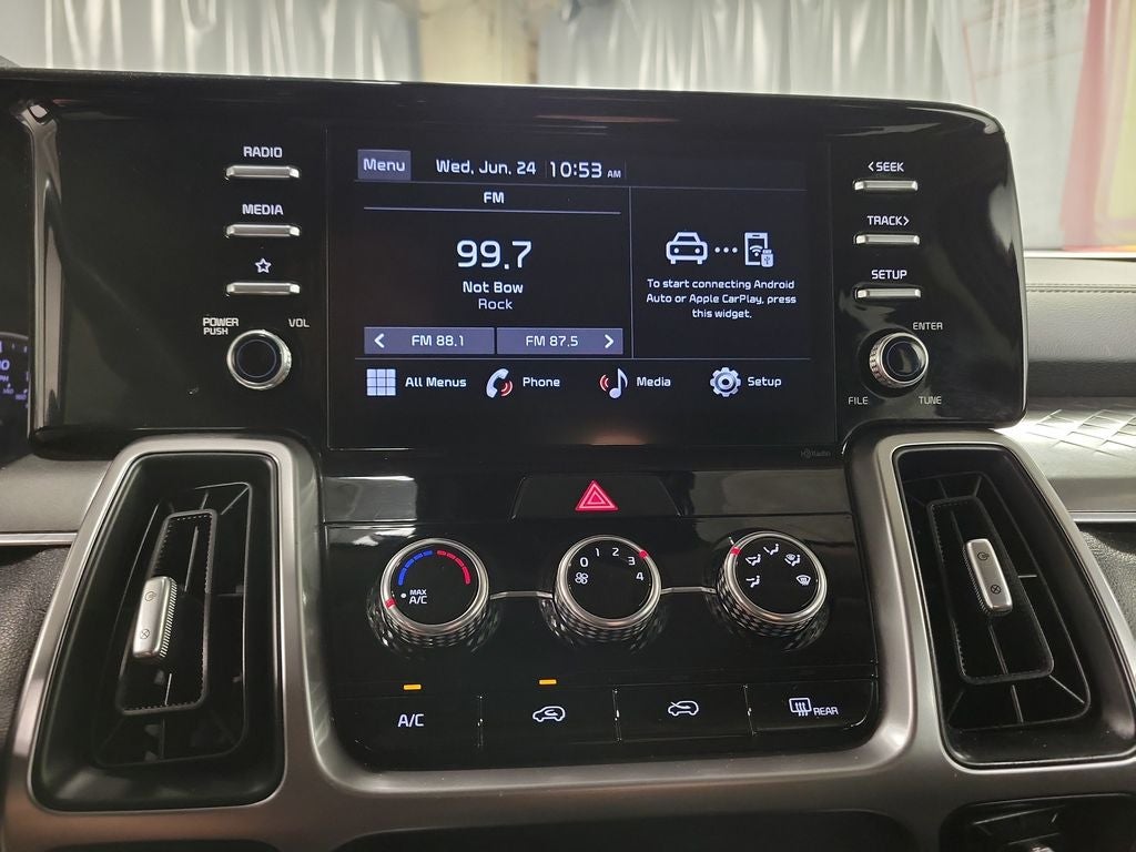 2022 Kia Sorento LX