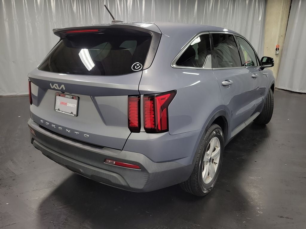 2022 Kia Sorento LX