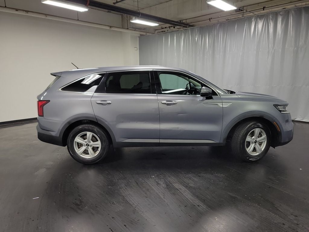 2022 Kia Sorento LX