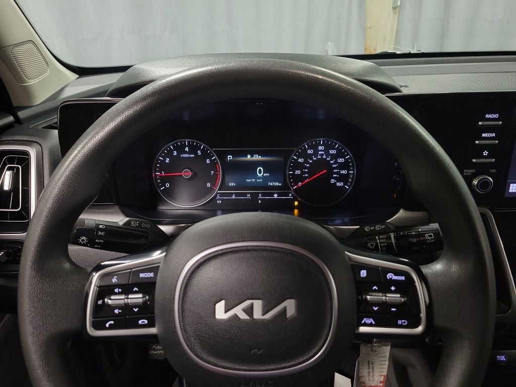 2023 Kia Sorento LX
