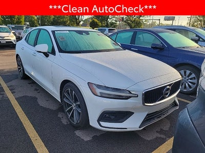 2021 Volvo S60 T5 Momentum