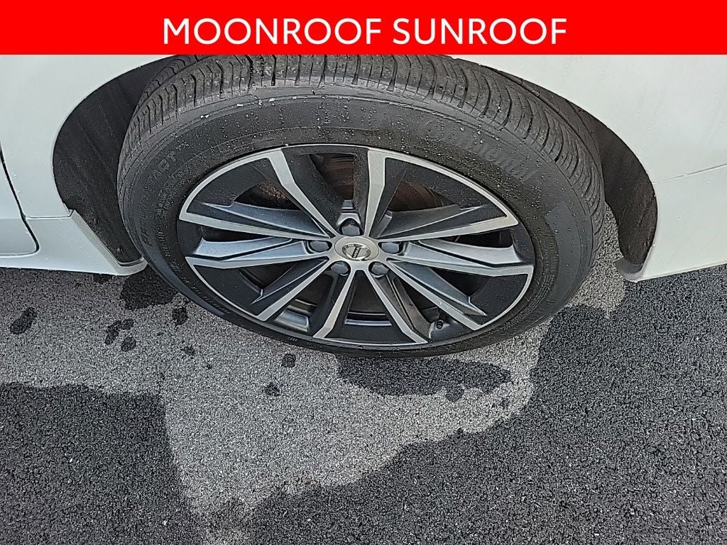 2021 Volvo S60 T5 Momentum