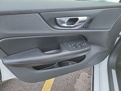 2021 Volvo S60 T5 Momentum