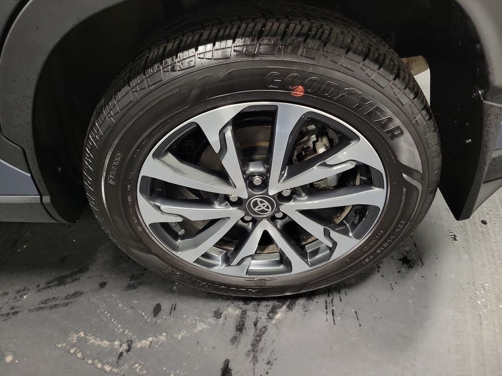 2024 Toyota Corolla Cross XLE