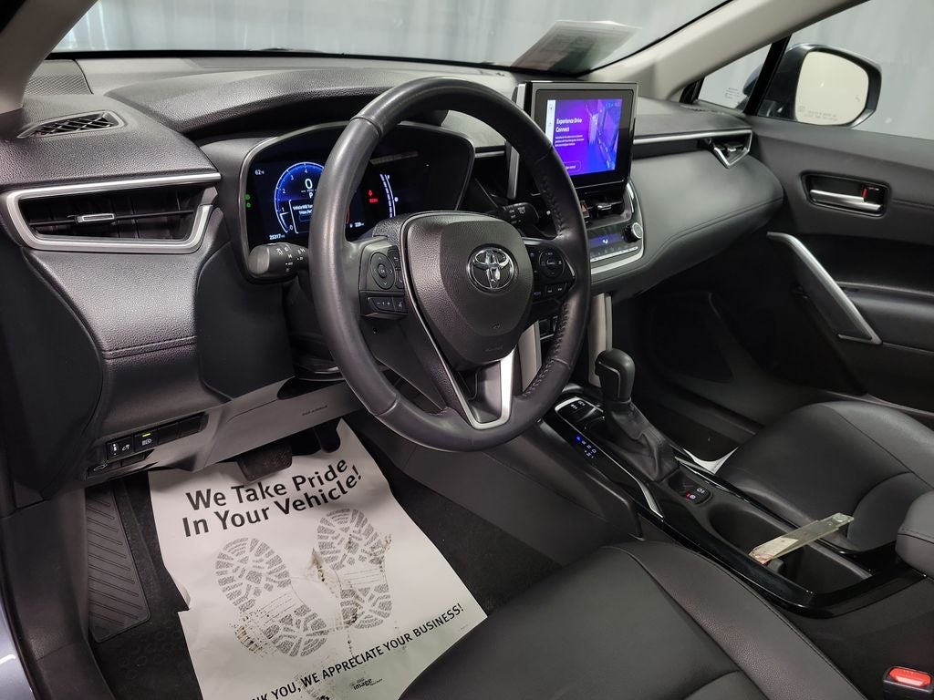 2024 Toyota Corolla Cross XLE